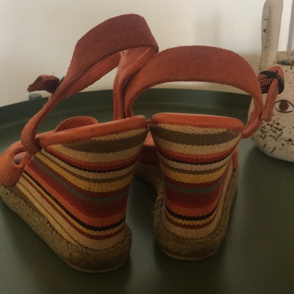 Mexican Blanket Heels! - Picture 4 of 5